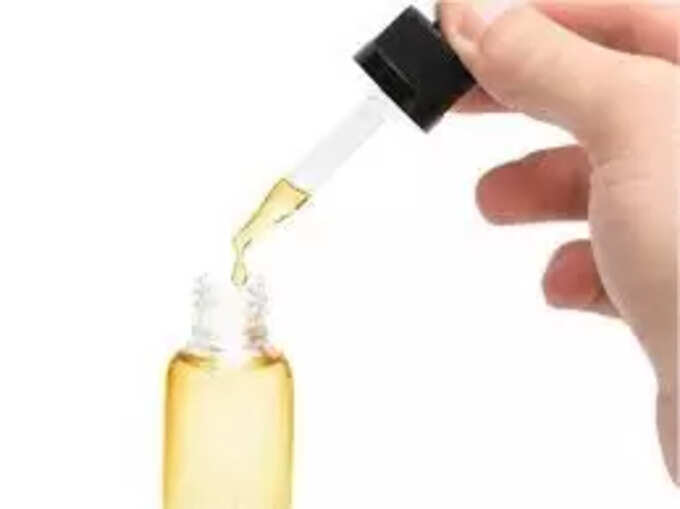 Glycerin For Oily Skin : எண்ணெய் வழியிற முகத்தையும் மென்மையாக்க உதவும் கிளிசரின்? 10 samayam tamil Tamil News Spot