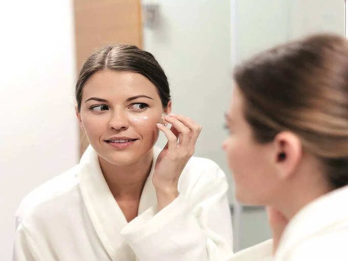 Glycerin For Oily Skin : எண்ணெய் வழியிற முகத்தையும் மென்மையாக்க உதவும் கிளிசரின்? 9 samayam tamil Tamil News Spot