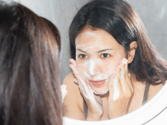Skin Care Benefits Of Besan: हैरान कर देंगे त्वचा पर बेसन लगाने के ये फायदे, इन 3 तरीकों से करें उपयोग 
