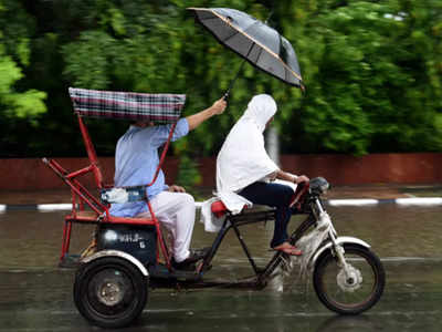 Delhi Rains: सर्दी की दस्तक और प्रूदषण से राहत, दिल्ली में आज हो सकती है बारिश, अगले तीन दिन जारी रहेगी 