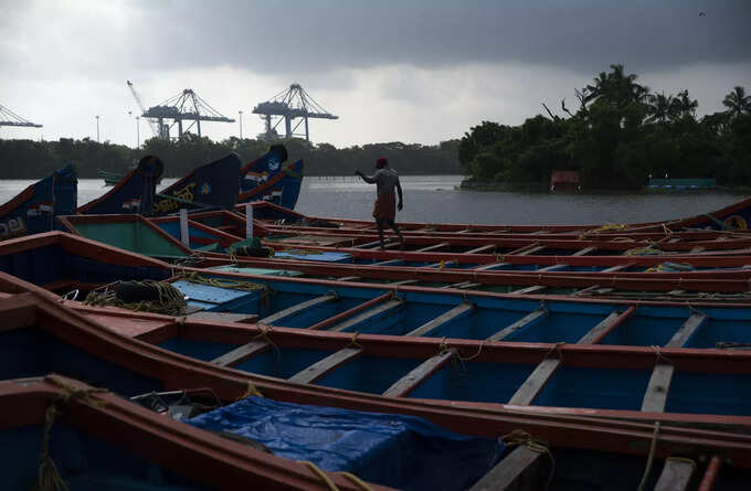 Water level in Idukki dam will not drop, it will rain again from tomorrow; Meteorological Department with warning malayalam.samayam.com