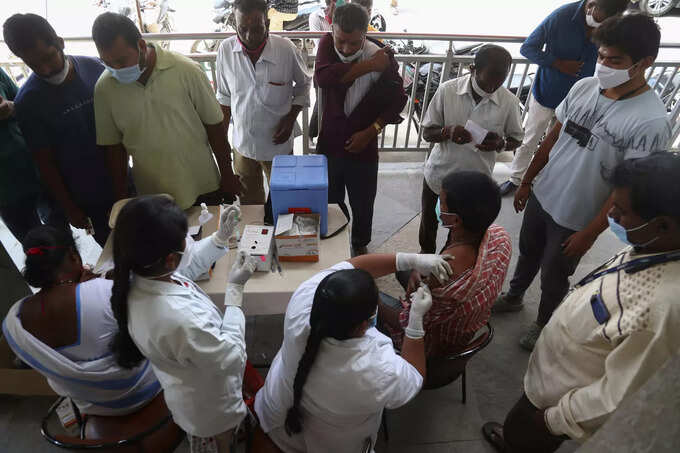 India with 100 crore vaccinations; The cure rate in the country is 98.15%. malayalam.samayam.com
