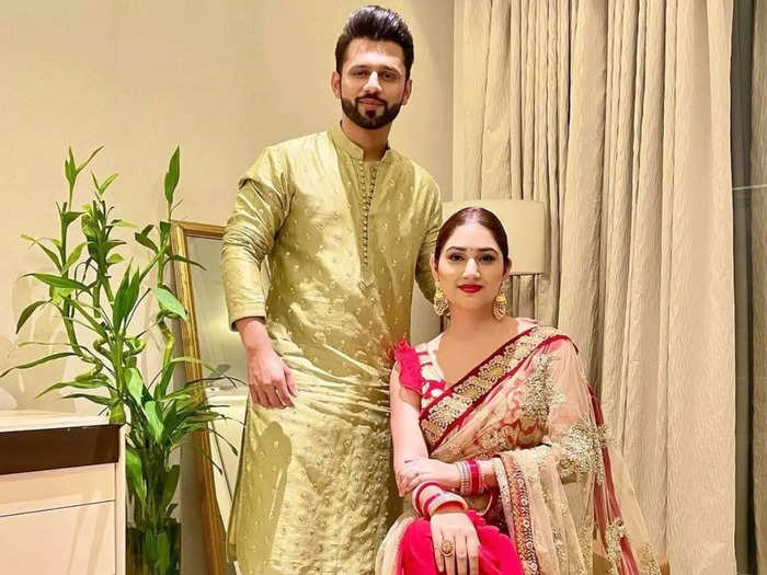 rahul vaidya wife disha parmar looks beautiful in red saree her first karwa chauth 2021