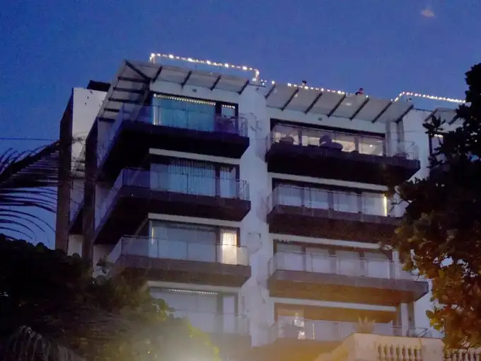 Lighting-at-Mannat Lighting-at-Mannat
