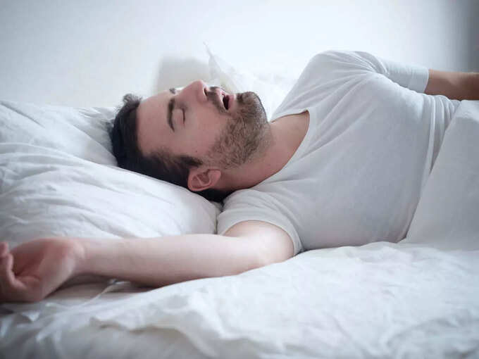 sleeping benefits: இடதுபக்கம் படுத்து தூங்குவதினால் உங்களுக்கு என்னென்ன நன்மையெல்லாம் கிடைக்கும்... 3 samayam tamil Tamil News Spot