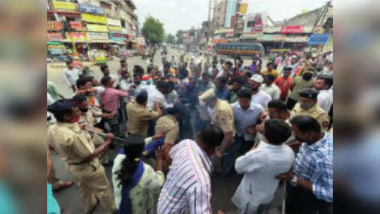 खुर्शिद यांच्याविरोधात संताप