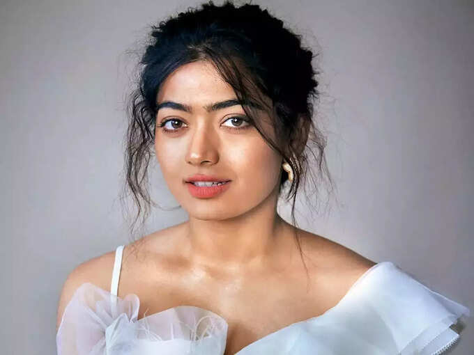 rashmika mandanna: என்னை விட சின்ன பையனை காதலிப்பதில் பிரச்சனை இல்ல: கார்த்தி, விஜய் ஹீரோயின் 4 samayam tamil Tamil News Spot