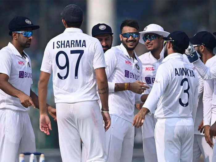 New Zealand 1st Innings Highlights: अक्षर पटेल के पंच से सहमा न्यूजीलैंड, 296 रनों पर ढेर, भारत ने ली 63 रनों की मजबूत बढ़त