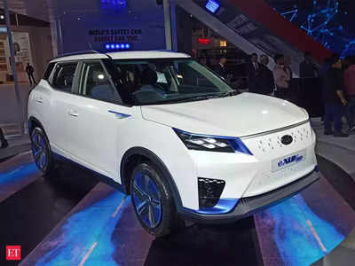 XUV400 नावाने येतेय नवीन महिंद्रा इलेक्ट्रिक कार, टाटा-Hyundai ला टक्कर ! 