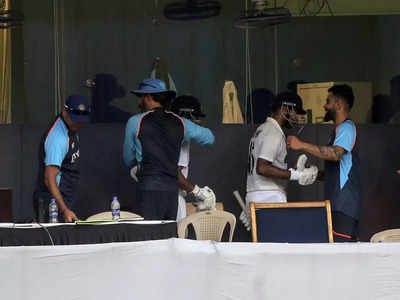 क्रिकेट में पहुंचा ओमीक्रोन वायरस का खौफ, बाद में होगा भारतीय टीम का साउथ अफ्रीका दौरा 