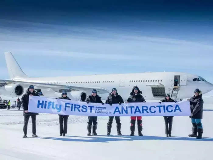 Airbus A340 Antarctica 01