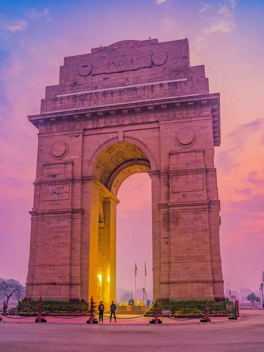 majestic-view-of-india-gate-in