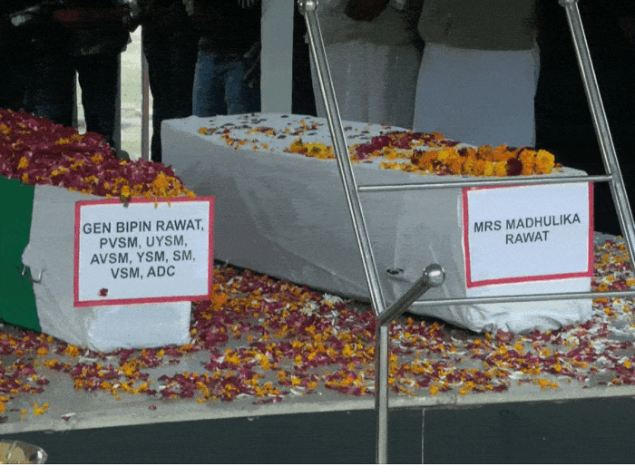 cds general bipin rawat and wife madhulika rawat funeral daughters kritika and tarini pay tribute