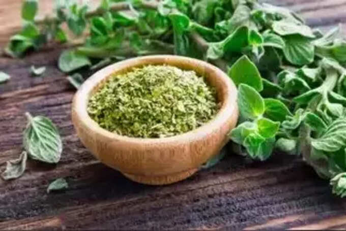 karpooravalli soup for cough: cold soup : மூக்கடைப்போடு சளி வெளியே வரலன்னா இரண்டு வேளை இந்த சூப் குடிங்க! சளி மொத்தமா வெளியேறும்! 3 samayam tamil Tamil News Spot