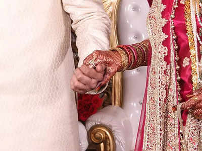 Mumbai News: शादी से ठीक पहले अचानक अपाहिज हो गई थी दुलहन, मंगेतर के साथ ने दोबारा चला दिया! 