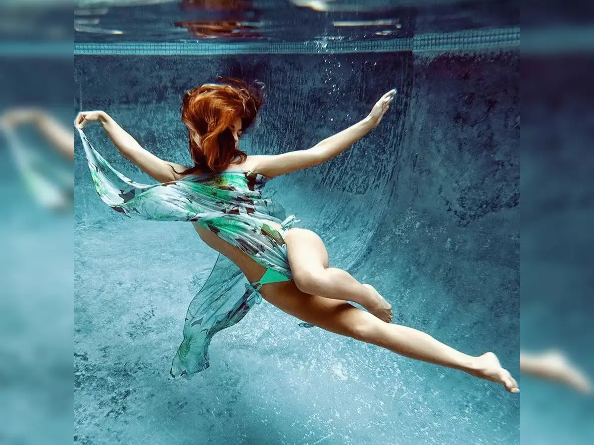 कौन है रितिक रोशन के साथ नजर आ रही Samantha Lockwood, क्‍या विदेशी बाला कर रही हैं ये तैयारी? -