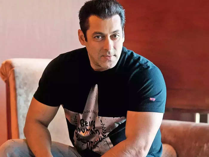 salman khan bitten by snake bollywood: सलमान खान को फार्म हाउस पर सांप ने  काटा, इलाज के बाद हॉस्पिटल से हुए डिस्चार्ज: Salman Khan bitten by snake  Bollywood, Salman Khan bitten by