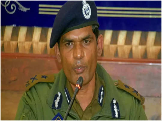 नेताओं और मीडिया को पुलिस जांच को गलत करार देने का कोई अधिकार नहीं, यह अदालत का काम है: कश्मीर IGP विजय कुमार 