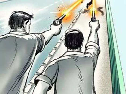 Madhya pardesh : भिंड में एक ही परिवार के दो पक्षों में गोलीबारी और मारपीट, गोली लगने से 3 की हालत गंभीर 