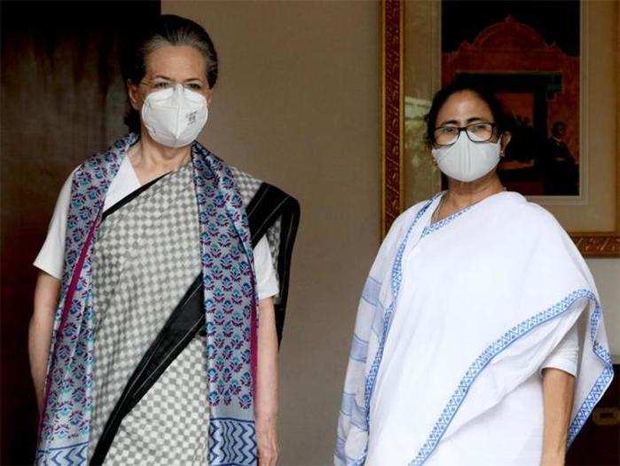 Mamata meets Sonia Gandhi; says opposition parties should unite