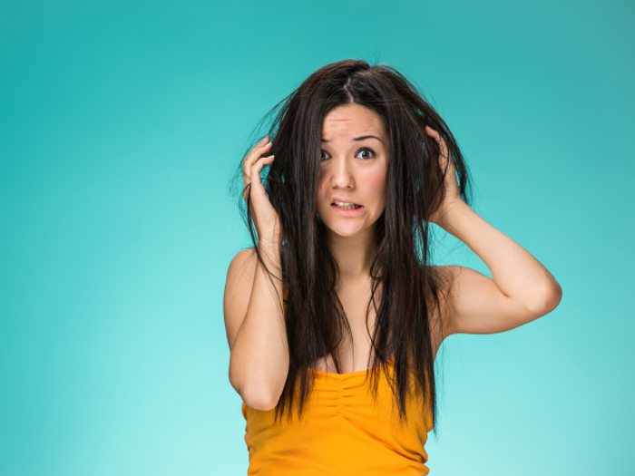 5 hair care routine to get rid of dandruff in winter