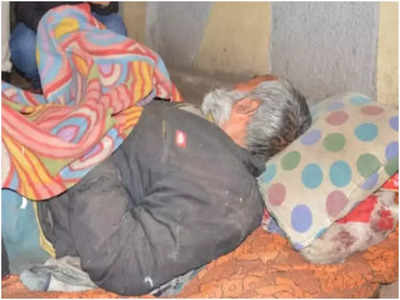 दिल्ली: सर्दी का सितम और कोरोना की गाइडलाइन, रैन बसेरों में रहने वालों की बढ़ी मुसीबत 