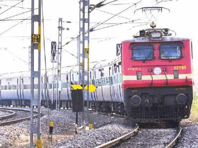 Railway Jobs: கிழக்கு கடற்கரை ரயில்வேயில் வேலை வாய்ப்பு; 10 & +2 படித்தவர் விண்ணப்பிக்கலாம்! 