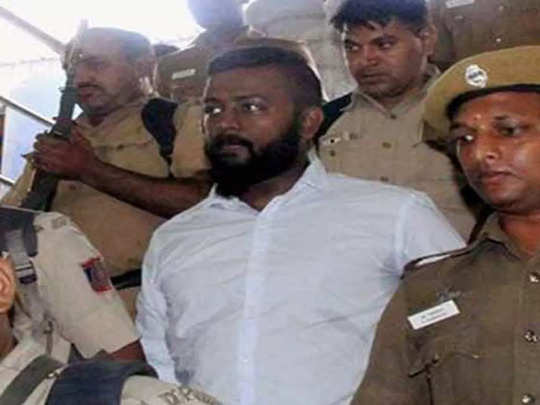 Sukesh Chandrasekhar News : दिल्ली की जेल में क्यों बंद है महाठग सुकेश चंद्रशेखर, रोहिणी जेल के 80 पुलिसकर्मी भी राडार पर 