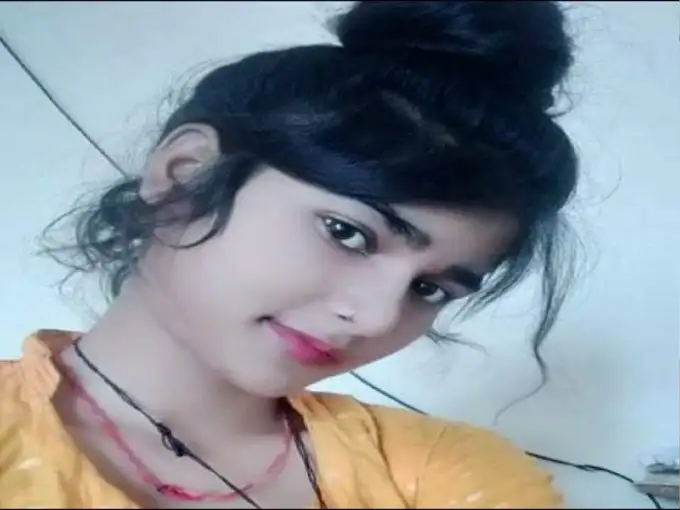 राजस्थान : कौन है करौली की रेखा डॉन...जो सोशल मीडिया पर देती है गंदी गंदी गालियां और धमकियां : rajasthan karauli lady don rekha meena all know about - Navbharat Times