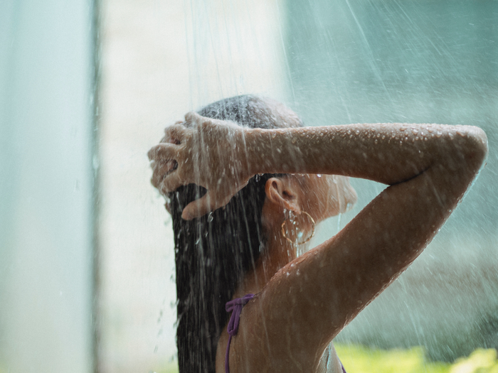 know 5 shower mistakes that cause acne