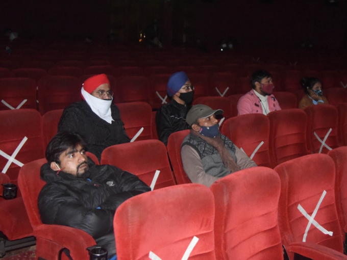 दिल्ली में सिनेमा हॉल 50 फीसदी क्षमता के साथ खुले