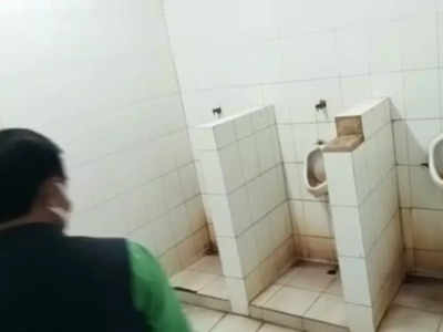 Madhya Pradesh :खांसी का इलाज कराने अस्‍पताल पहुंचे राज्य मंत्री, शौचालय में गंदगी देख भड़के, CMHO को लगाई फटकार 