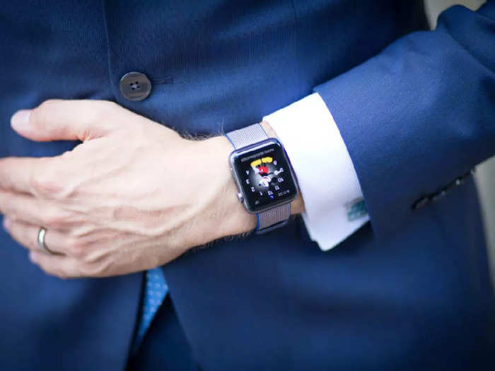 Mens Smartwatches : ₹5000 से भी कम कीमत में मिल रही हैं ये शानदार Smart Watches, देखें ये ब्रांडेड ऑप्शन
