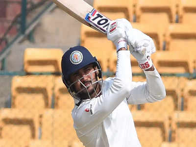 Ranji Trophy 2022: मनीष पांडे ने 10 छक्कों की मदद से बनाए 156 रन, अंडर-19 स्टार ने पहली गेंद पर लिया विकेट 
