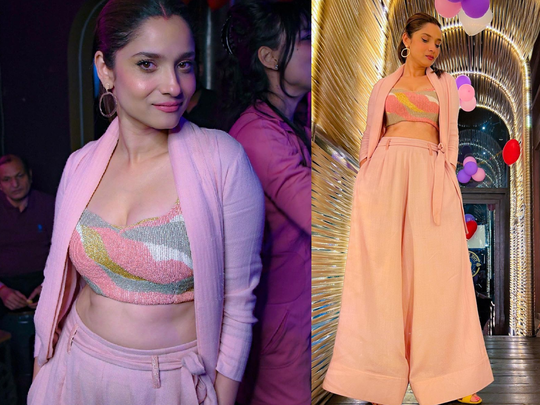 ankita lokhande deep neck blouse saree sexy photos: ankita lokhande looks  gorgeous in turquoise saree with plunging neckline blouse - शादी के दो  महीने बाद अंकिता लोखंडे ने पहना इतना डीप गले