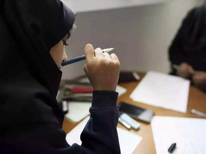 HIJAB-GIRL