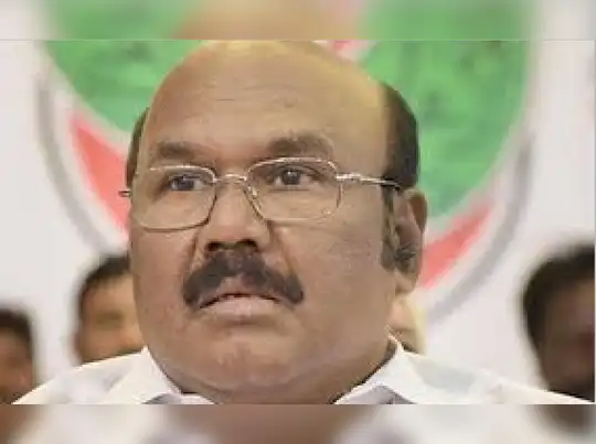 d jayakumar: ஜெயக்குமாருக்கு புதிய ஆப்பு; அப்போ வெளியில் வர முடியாதா? -  chennai police have registered a new case against aiadmk ex minister d  jayakumar | Samayam Tamil