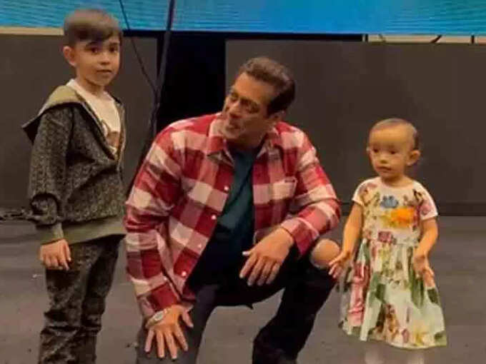 Salman Khan dance with niece Ayat and nephew on song Allah Duhai