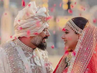 सामने आईं लव रंजन-अलीशा वैद की शादी की तस्वीरें, ताज महल के साए में लिए सात फेरे 