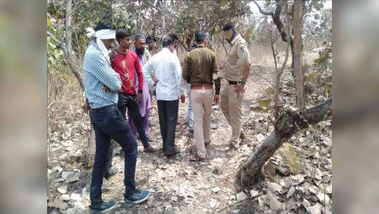 एकतर्फी प्रेमाची क्रूरता; तरुणीला पहिल्यांदा दगडाने ठेचलं, नंतर चाकूने भोसकलं, आणि पुढे...