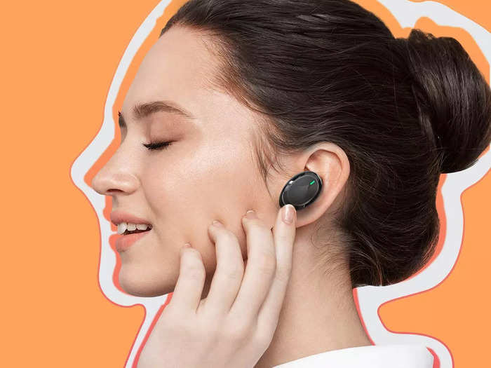 ear buds with bluetooth, सस्ते प्राइस रेंज में पाए Wireless Earbuds, इन-बिल्ट माइक और कई फीचर से हैं लैस - these are 5 best ear buds with bluetooth in very low price-fea-ture -