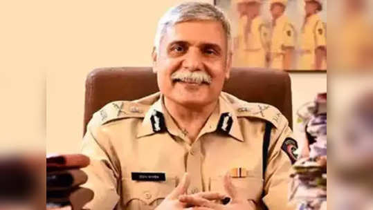 Mumbai Police commissioner Sanjay pande : मुंबई पोलीस आयुक्त संजय पांडे यांची सीबीआयकडून ६ तास चौकशी; 'हे' आहे प्रकरण