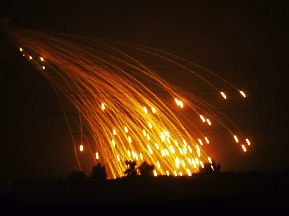 Ukraine Says Russia Used White Phosphorus Bombs In Luhansk l Putin Using Hitler’s ‘Flaming Onion?’