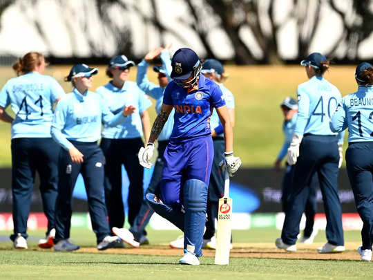 INDW vs ENG WC 2022 Highlights: झूलन गोस्वामी ने रचा इतिहास, पर भारत की 112 गेंद शेष रहते करारी हार, इंग्लैंड ने खोला खाता 