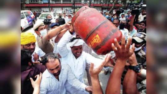 आर्थिक विकासाला युद्धाचा धोका...