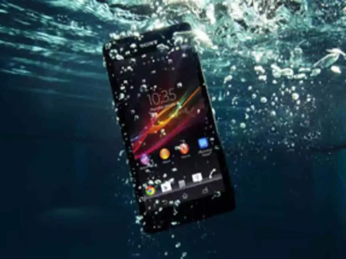 Smartphone What Exactly Is The Difference Between Water Resistant Water Repellent And Water Waterproof Smartphone Know Everything Pipa News