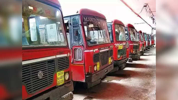 MSRTC strike Update news : संपकरी एसटी कर्मचाऱ्यांना सरकारनं दिली नवी तारीख; म्हणाले, कुणाचीही नोकरी जाणार नाही!