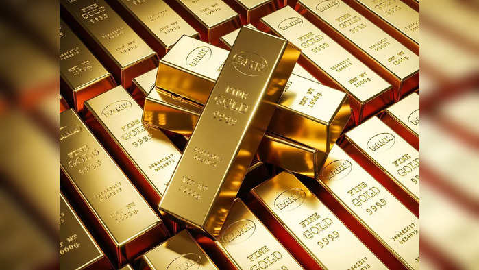 Gold-Silver Rates Today: सोने-चांदीच्या किंमतीत घसरण कायम आहे. 