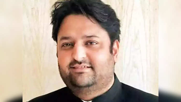 Mohit Kamboj : मुंबईच्या मशिदींवरील बेकायदा भोंगे हटवावेत; मोहित कंबोज यांची मागणी