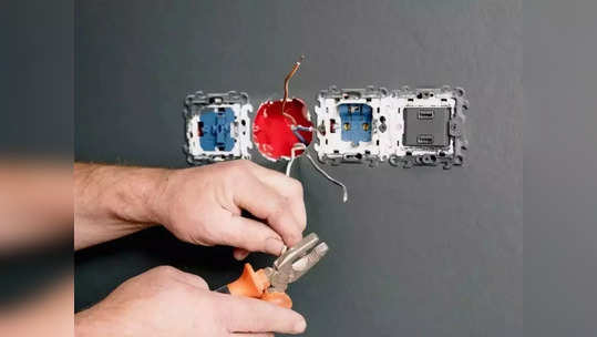 घरातील इलेक्ट्रिक  डिव्हाइसेसची 'अशी' काळजी घेतली तर, Electrical  Accidents टाळणे शक्य, पाहा टिप्स